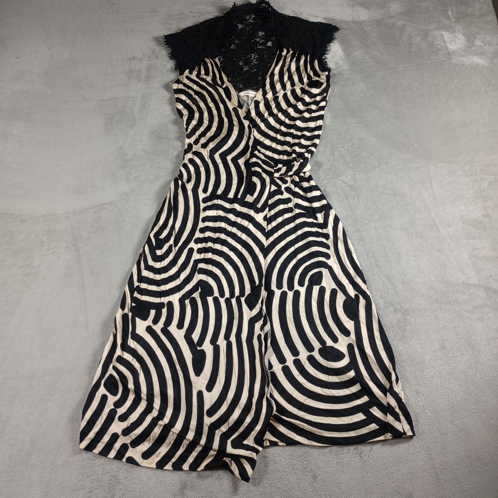 Diane von Furstenberg Olivier Wrap Dress Womens 4 Black Cream Lace Geometric Art